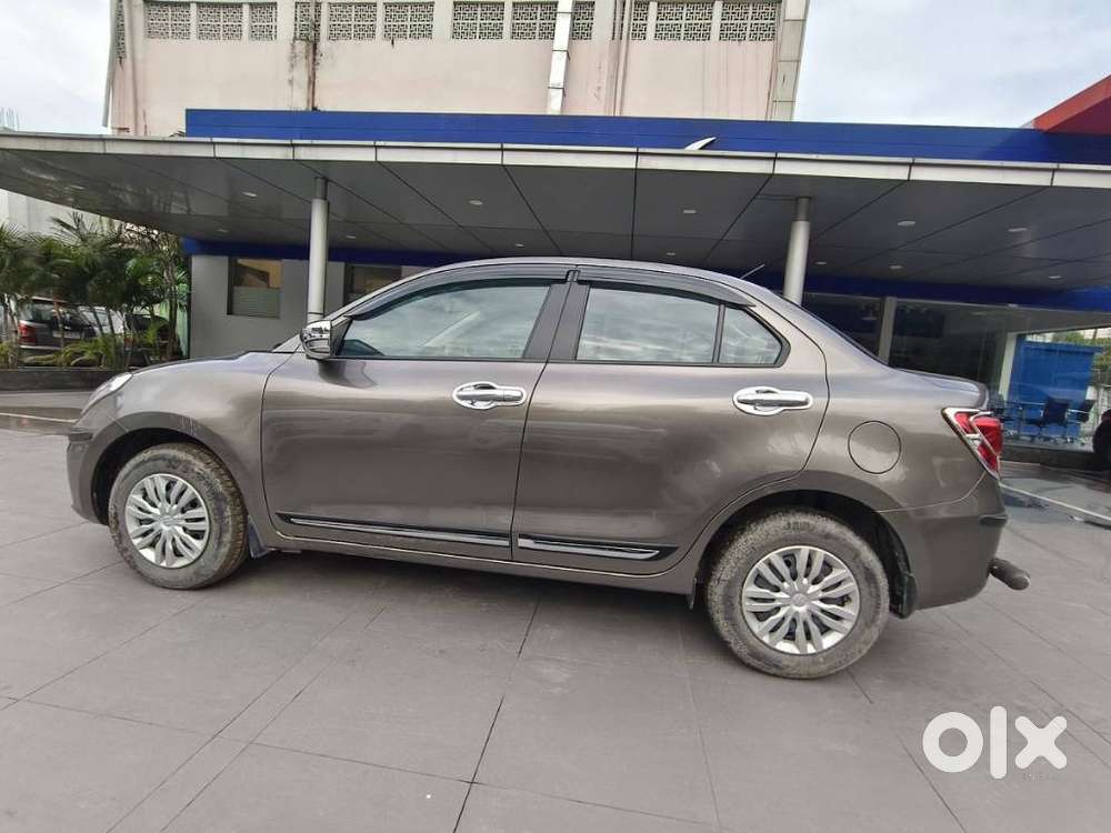 Maruti Suzuki Dzire 1.2 Vxi, 2022, Petrol