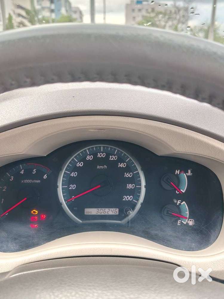 Toyota Innova 2.5 V 7 Str, 2012, Diesel