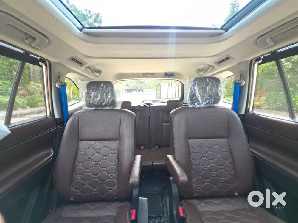 Toyota Innova Hycross 2.0 Zx (o) Hybrid 7 Str, 2024, Petrol