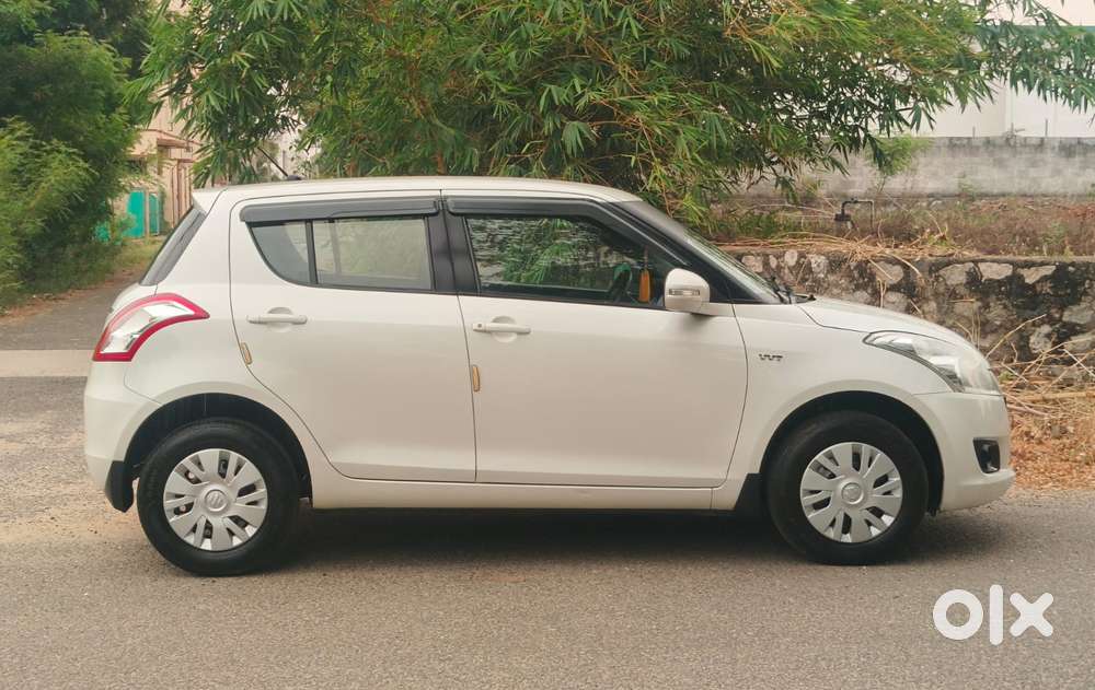 Maruti Suzuki Swift Vxi, 2014, Petrol