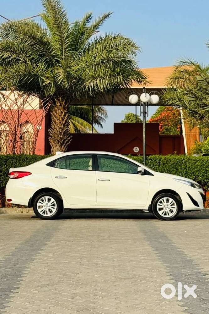 Toyota Yaris Vx Cvt, 2018, Petrol