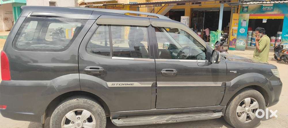 Tata Safari Storme 2018