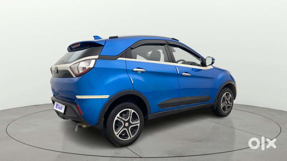 Tata Nexon 1.2 Revotron Xt, 2018, Petrol