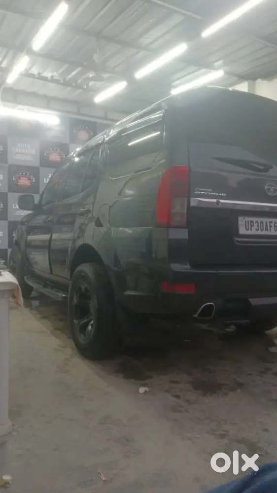 Tata Safari Storme 2017