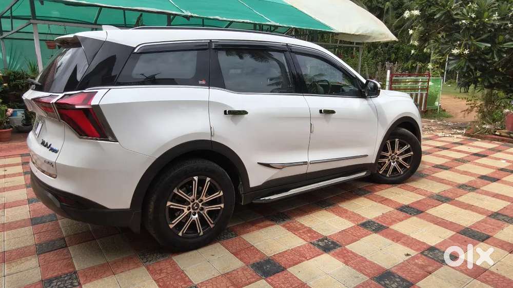 Mahindra Xuv700. All Wheel Drive.