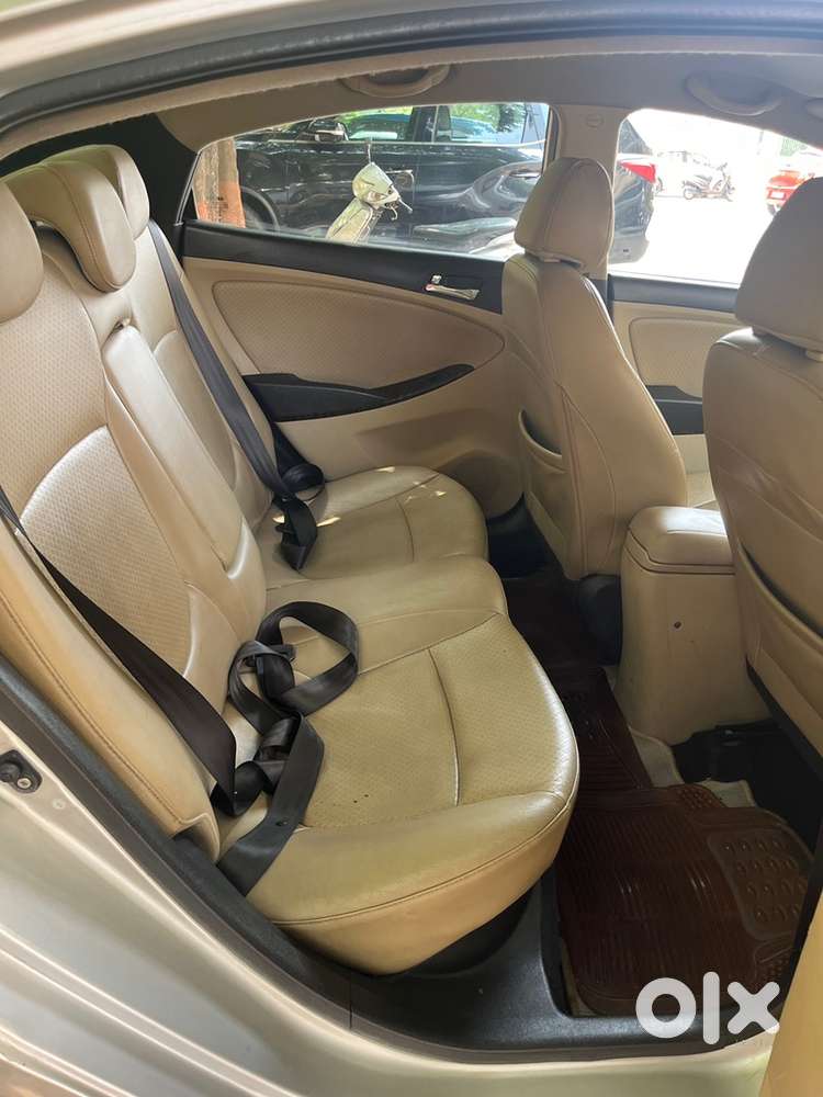 Hyundai Fluidic Verna 2011
