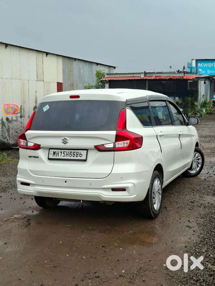 Maruti Suzuki Ertiga 1.5 Vxi, 2022, Petrol
