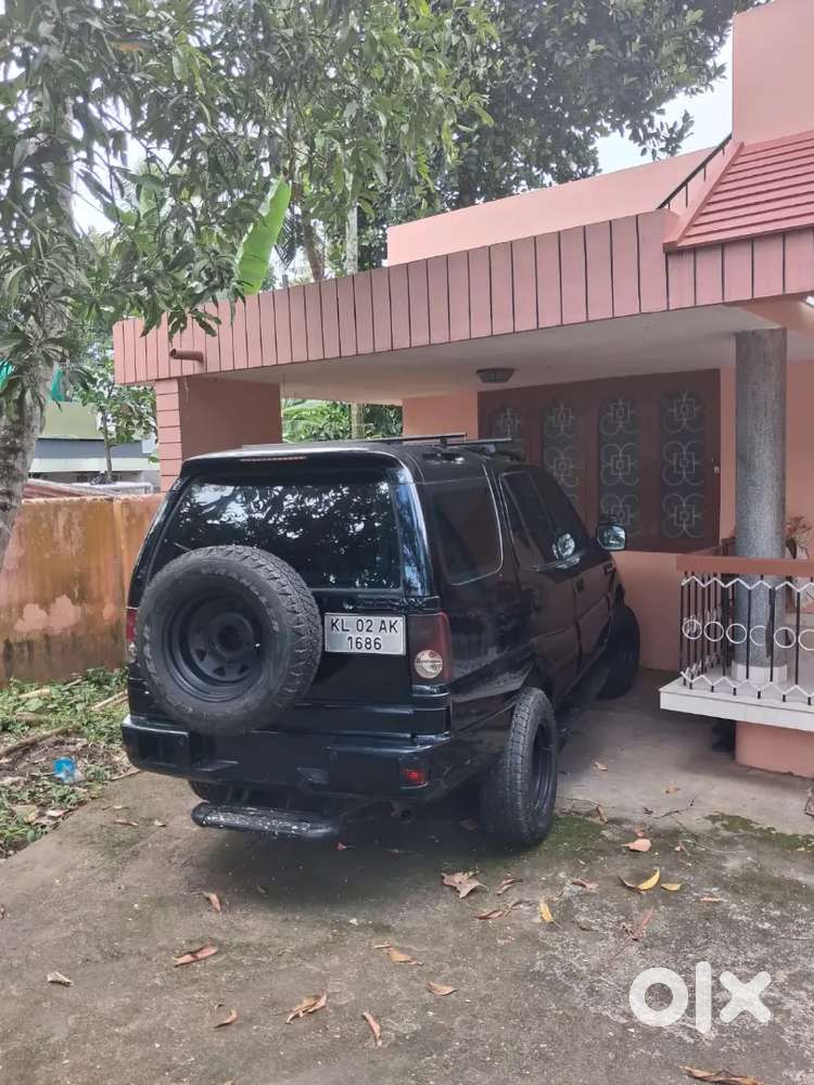 Tata Safari 2012