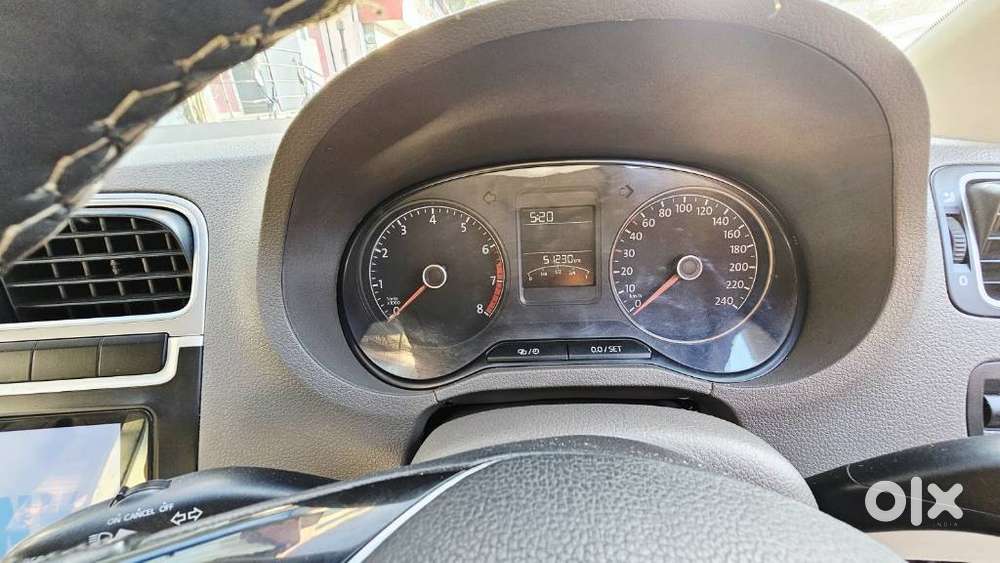 Volkswagen Vento 1.2 Tsi Highline Plus At, 2016, Petrol