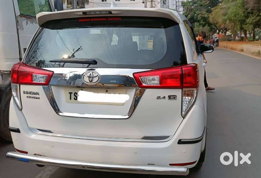 Toyota Innova Crysta 2.4 G Mt 8s, 2019, Diesel