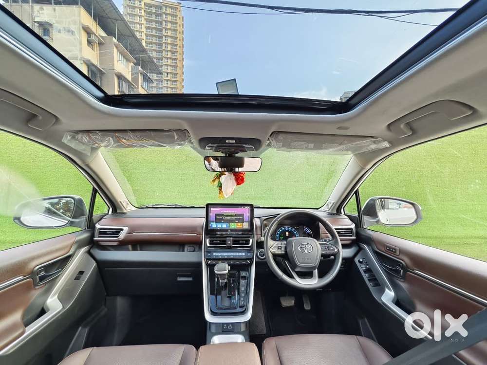 Toyota Innova Hycross 2.0 Zx Hybrid 7 Str, 2025, Petrol