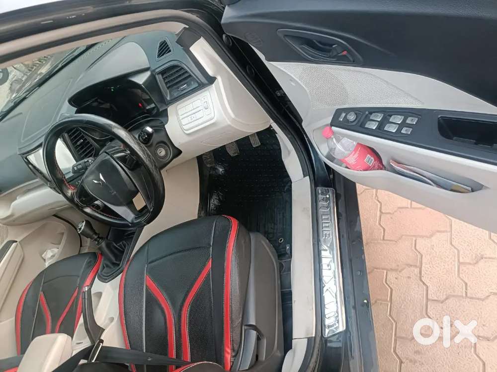 Mahindra Xuv300 Petrol 2023