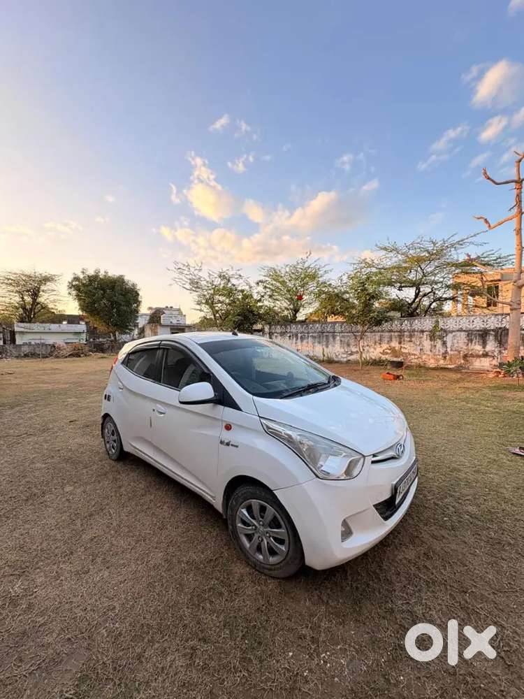 Hyundai Eon 2012 Petrol Lpg Company Fitted 74000 Km Driven