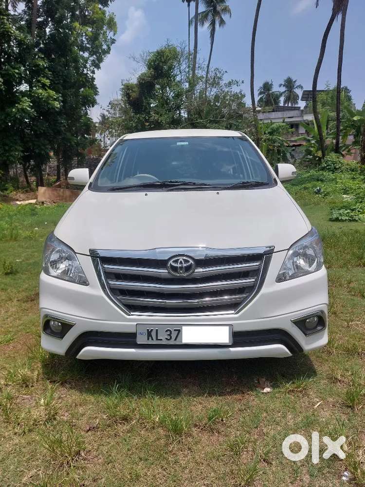 Toyota Innova 2014 Diesel Well Maintained
