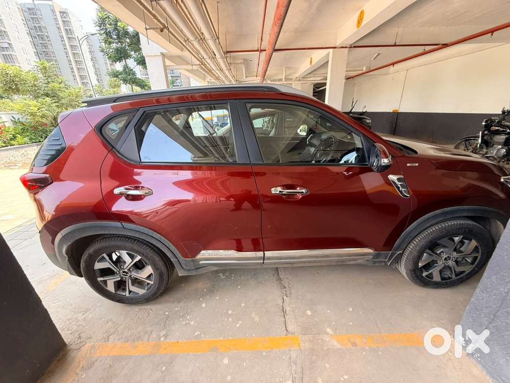 Red Kia Sonet Petrol Manual 2022 Variant Under Company Warranty