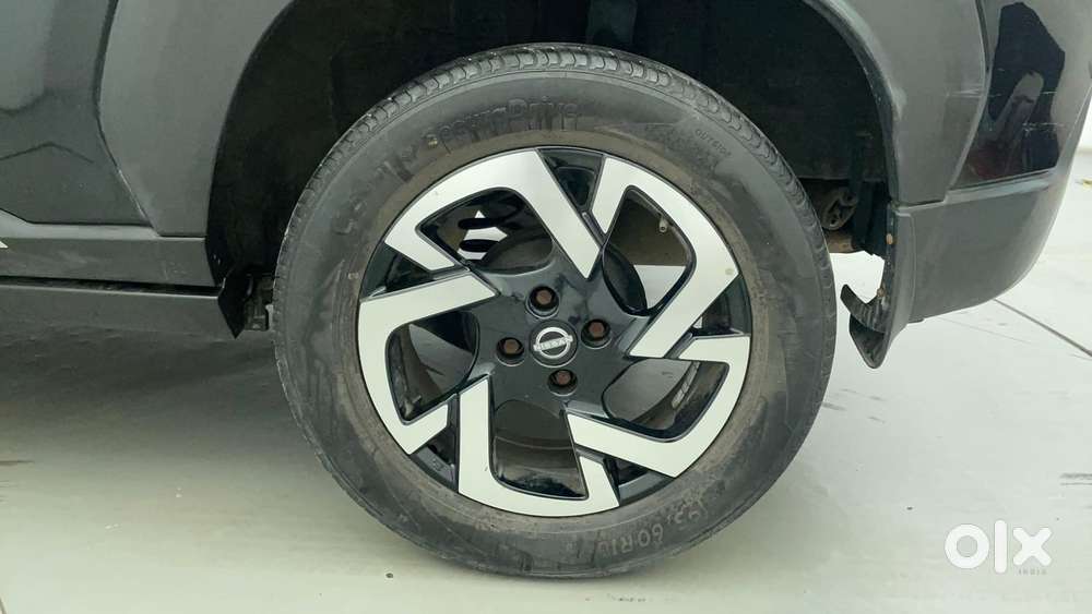 Nissan Magnite 1.0 Xv Premium Turbo Cvt, 2022, Petrol