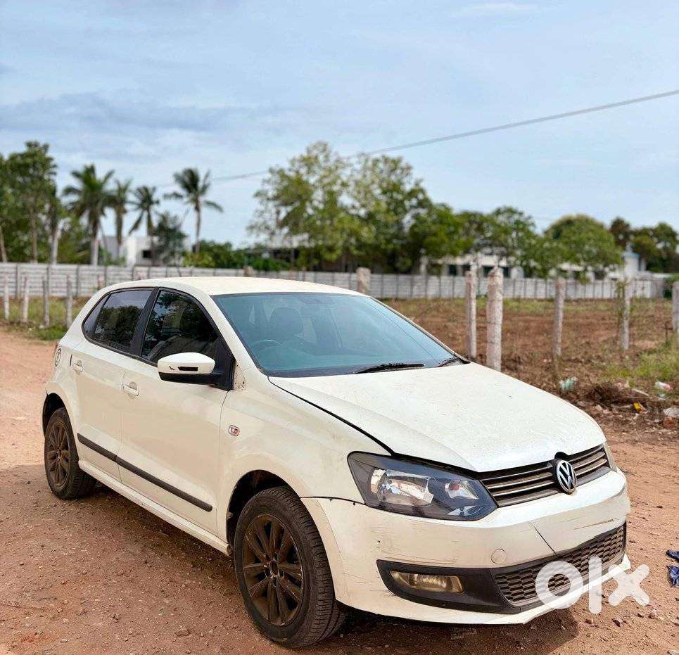 Volkswagen Polo Petrol Highline 1.6l, 2011, Diesel