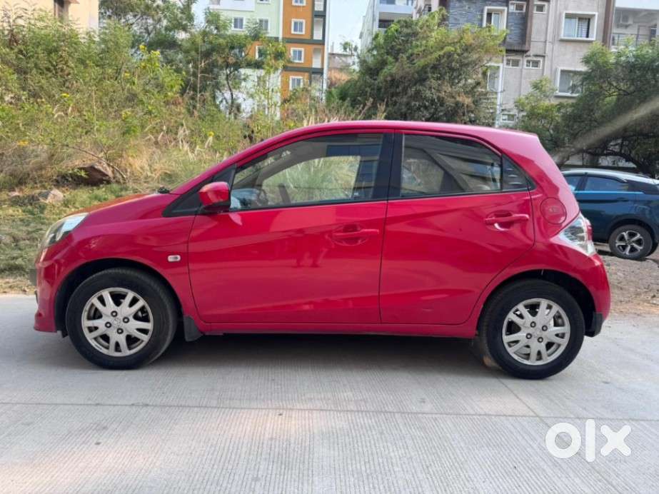 Honda Brio V Automatic, 2013, Petrol