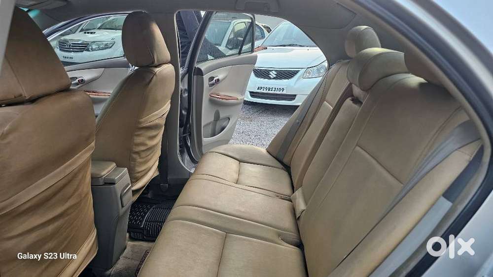 Toyota Corolla Altis 2010-2013 1.8 Js, 2010, Petrol