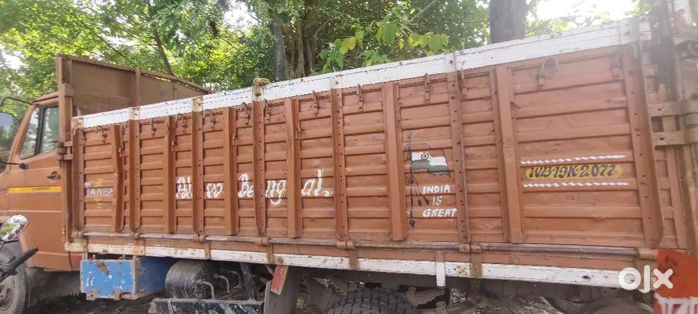 Tata 709 truck