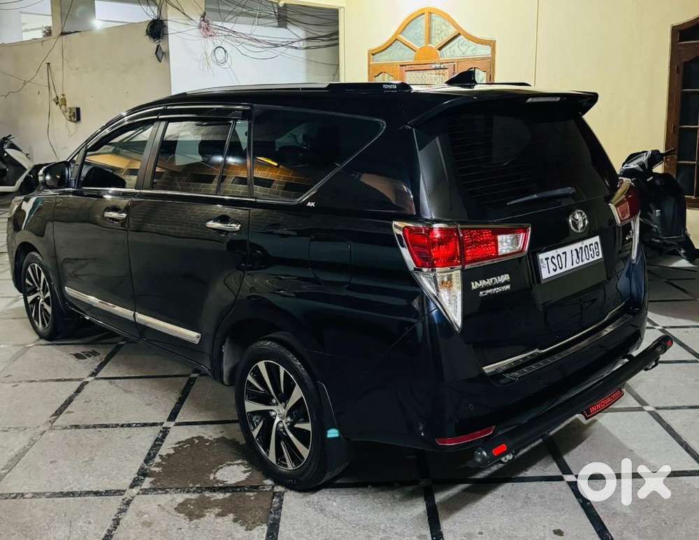 Toyota Innova Crysta 2022 Diesel 70000 Km Driven
