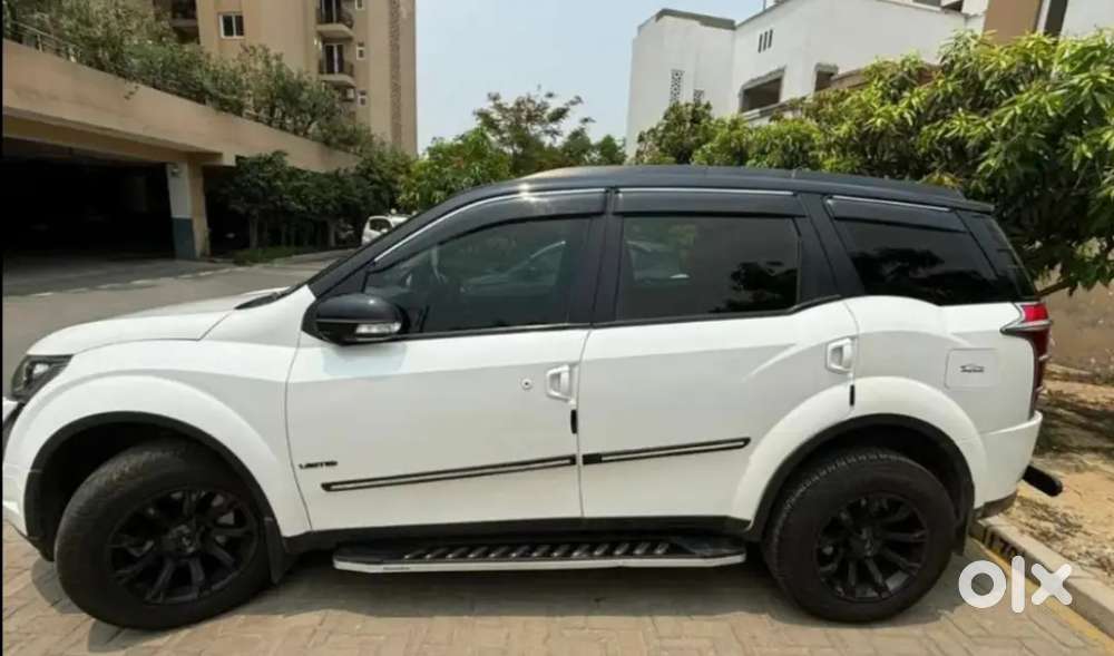 Mahindra Xuv500 2017 Diesel 100000 Km Driven