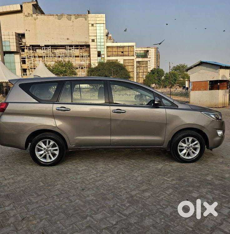 Toyota Innova Crysta 2.4 V, 2017, Diesel