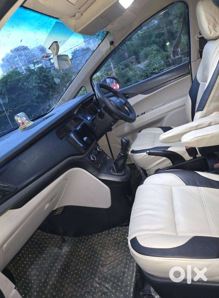 Mahindra Marazzo M2 8str, 2023, Diesel
