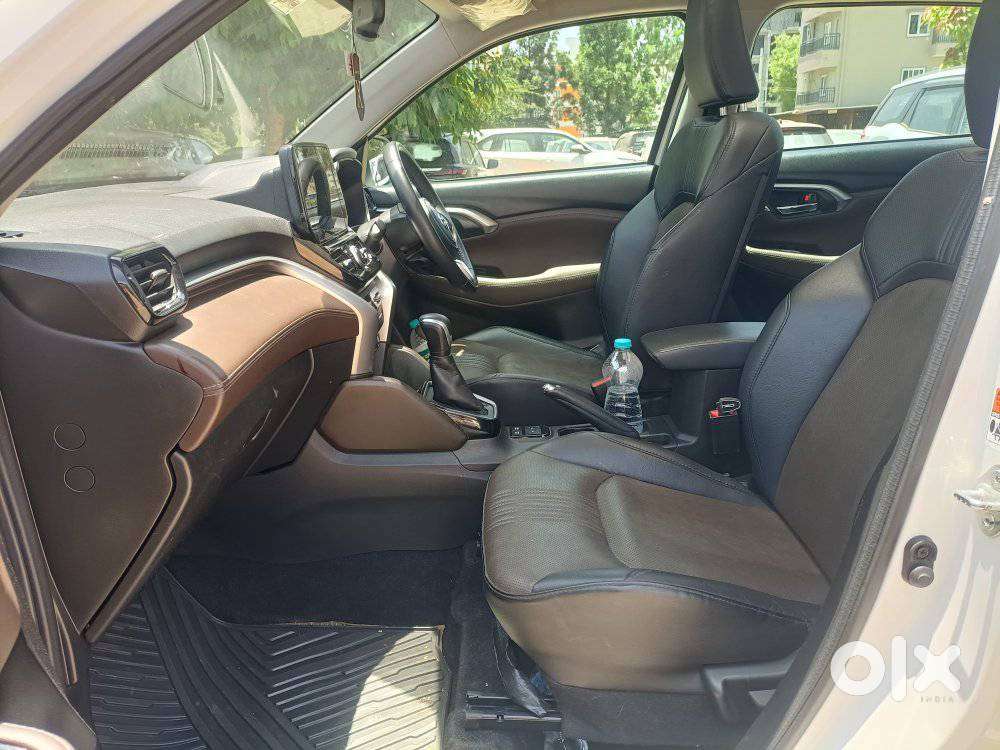 Toyota Urban Cruiser Hyryder 1.5 V Hybrid, 2023, Electric