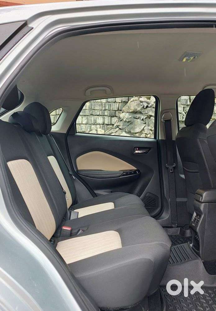 Toyota Glanza 1.2 V Amt, 2025, Petrol