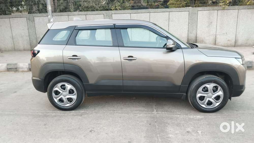 Maruti Suzuki Brezza 1.5 Lxi Cng, 2023, Cng & Hybrids