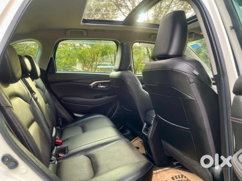 Maruti Suzuki Grand Vitara 1.5 Alpha Smart Hybrid, 2022, Petrol