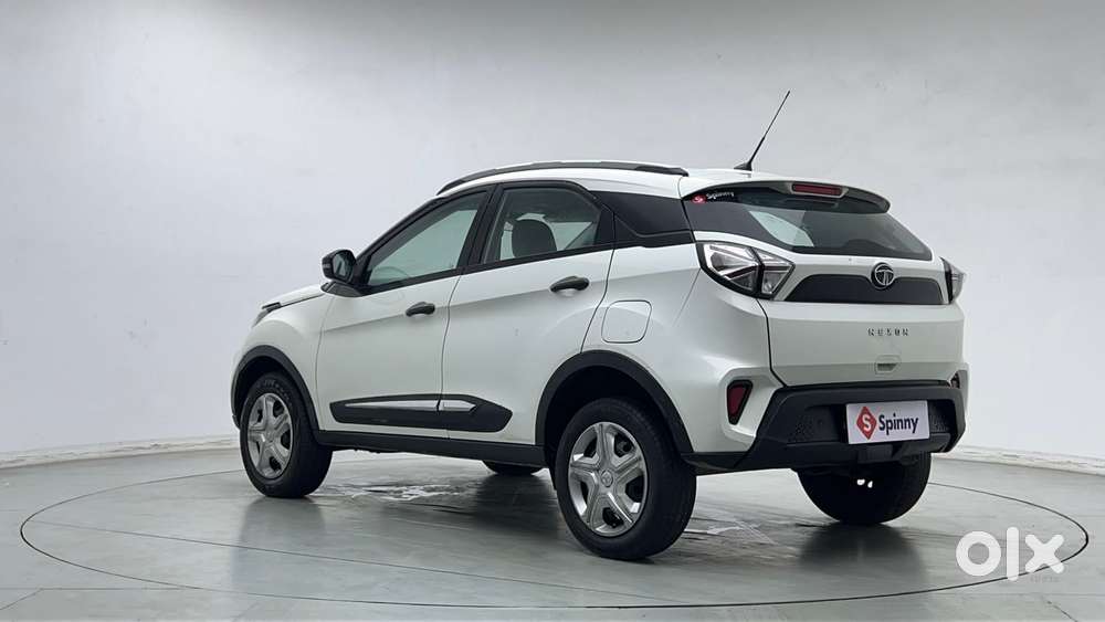 Tata Nexon 1.5 Revotorq Xm (s), 2022, Diesel