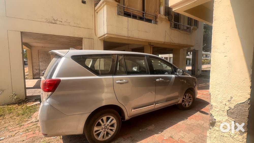 Toyota Innova Crysta 2016
