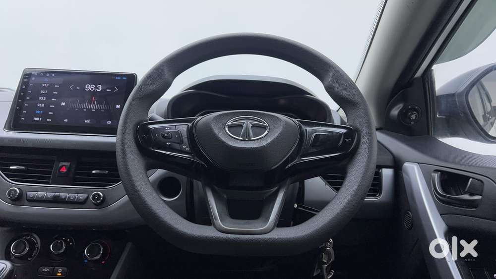 Tata Nexon 1.2 Revotron Xm (s), 2022, Petrol