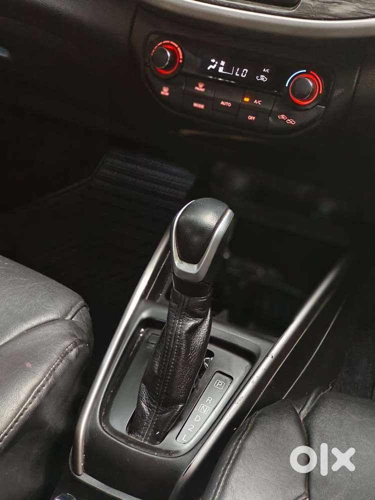 Maruti Suzuki Xl6 1.5 Alpha At, 2021, Petrol