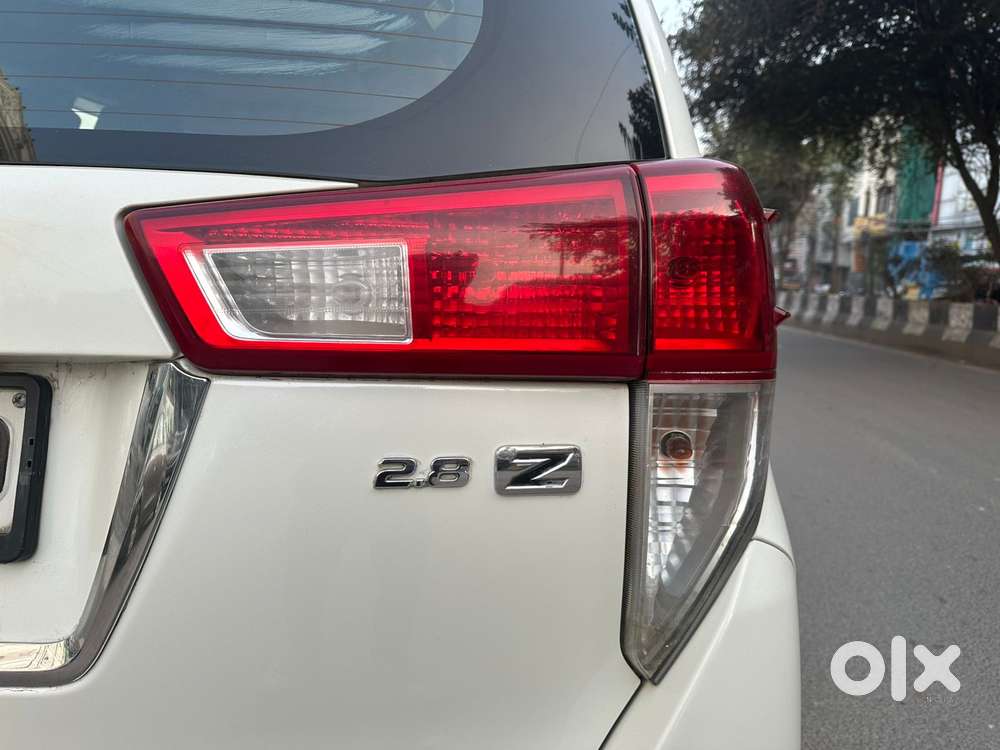 Toyota Innova Crysta