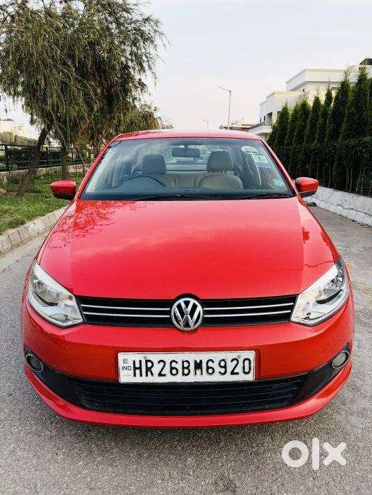Volkswagen Vento 2010-2013 Petrol Highline, 2011, Petrol
