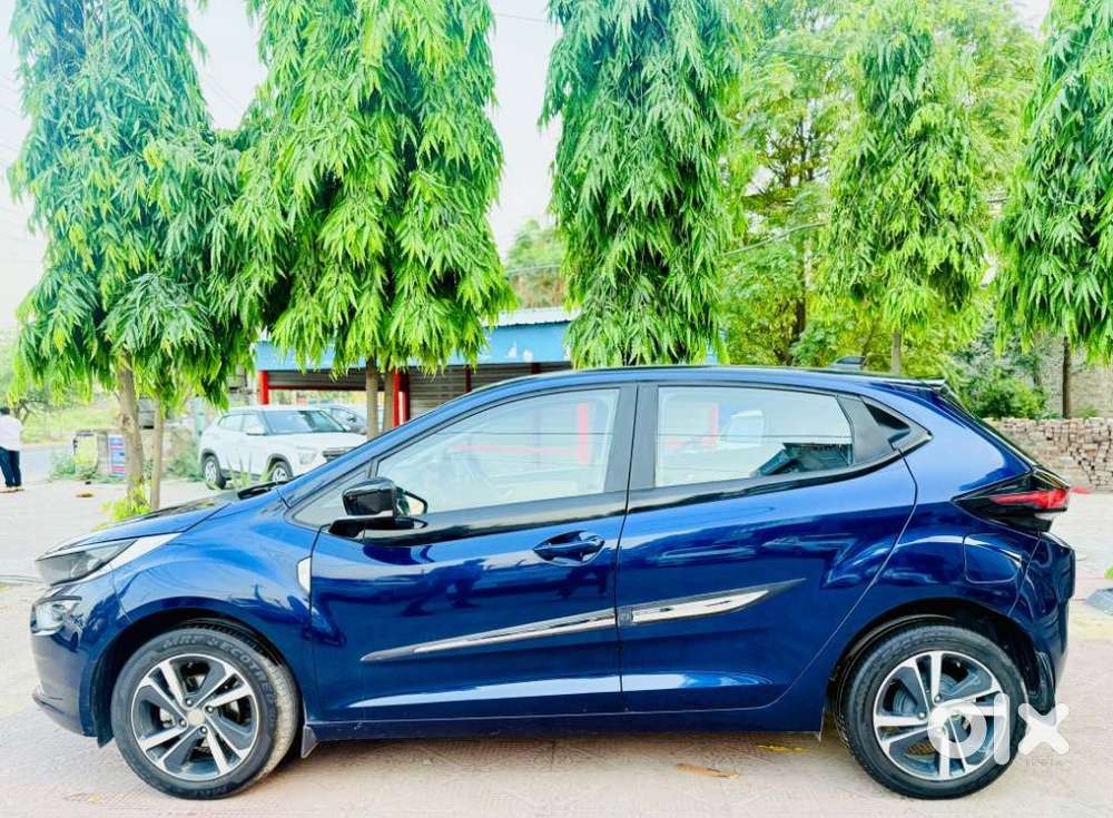 Tata Altroz Xz Plus (s) Icng, 2023, Petrol