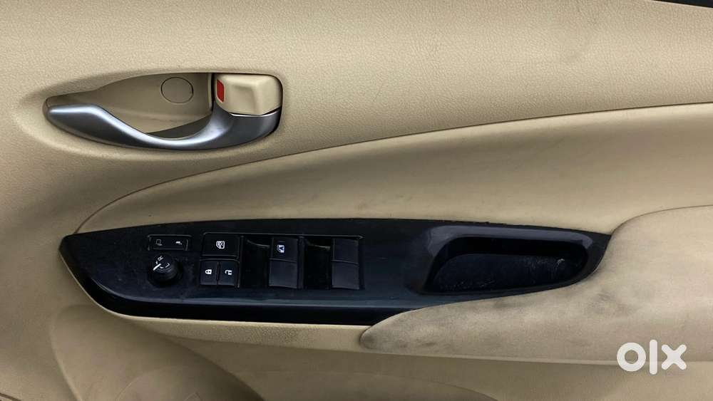 Toyota Yaris V, 2018, Petrol