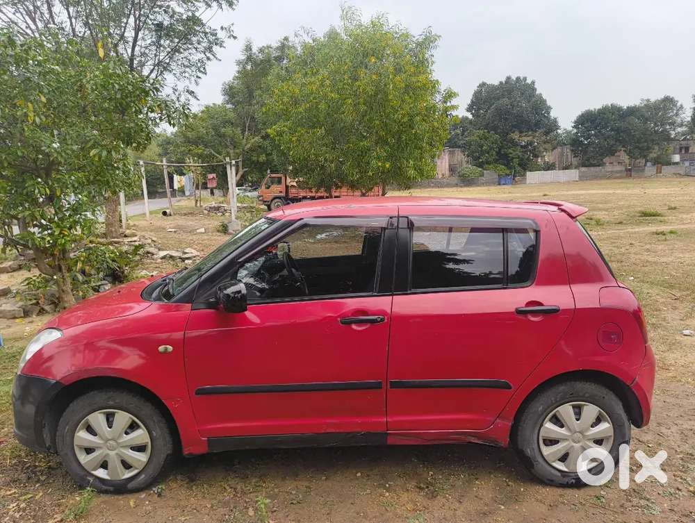 Maruti Suzuki Swift 2006 Petrol 170000 Km Driven