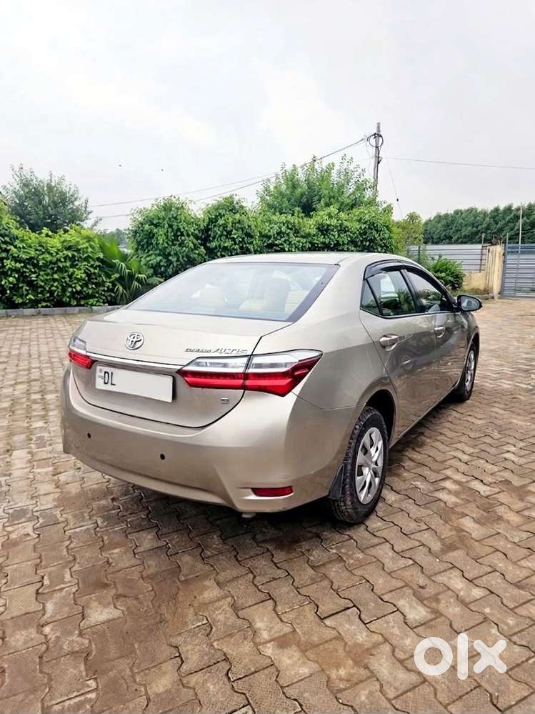 Toyota Corolla Altis 1.8 J, 2017, Petrol