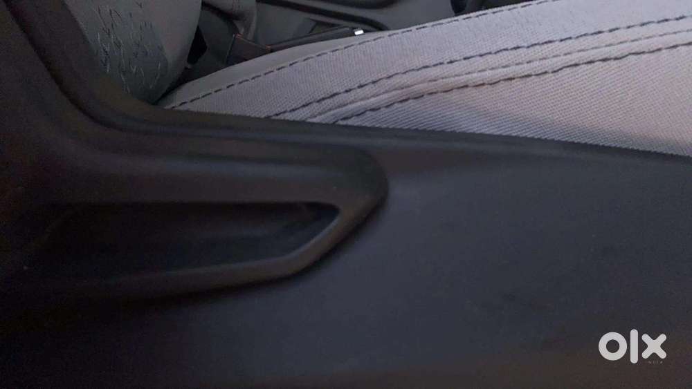 Tata Tigor Xe, 2021, Petrol