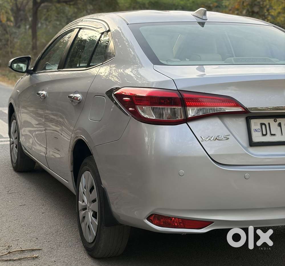 Toyota Yaris J Cvt, 2018, Petrol