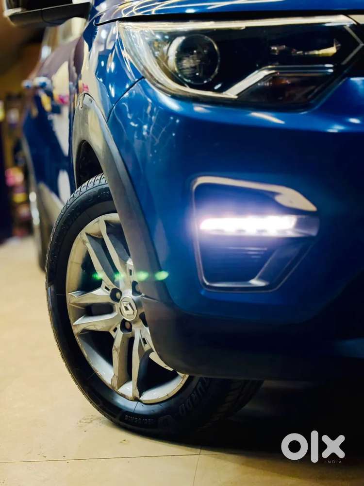 Renault Triber Rxz, 2022, Petrol