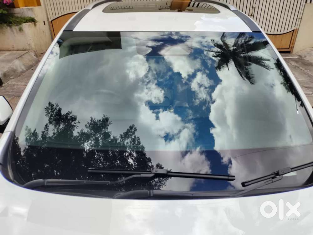 Mahindra Xuv700 2.2 Ax 7 Diesel At Luxury Pack Str Awd, 2022, Diesel