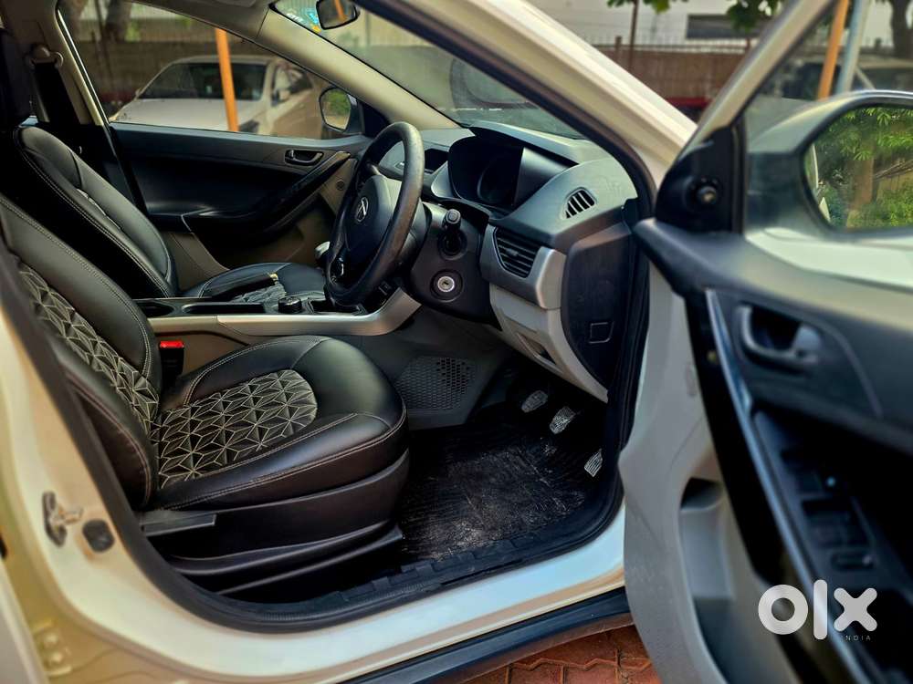 Tata Nexon 1.2 Revotron Xe, 2019, Petrol