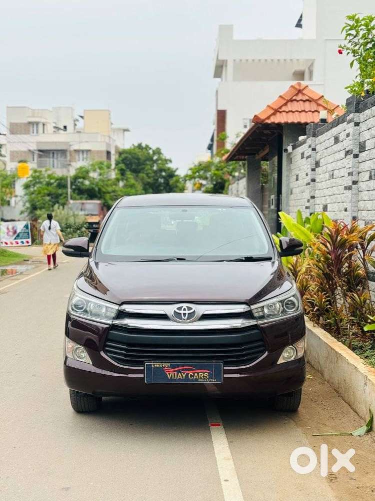 Toyota Innova Crysta 2.4 V 8 Str, 2016, Diesel