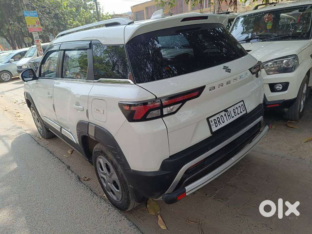 Maruti Suzuki Brezza 1.5 Vxi At Smart Hybrid, 2023, Petrol