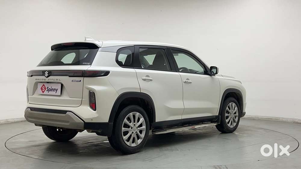 Maruti Suzuki Grand Vitara 1.5 Delta Smart Hybrid At, 2023, Petrol